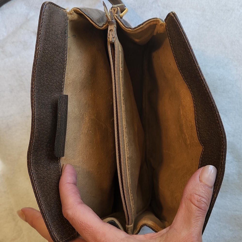 Beautiful authentic vintage Gucci bag - Picture 13 of 15